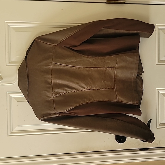 Women's faux leather jacket - Picture 2 of 2